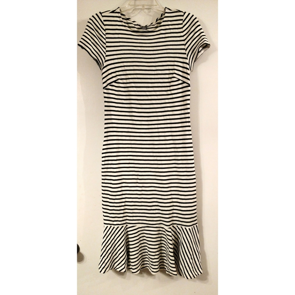 Pea in the Pod Black & White super Chic dress